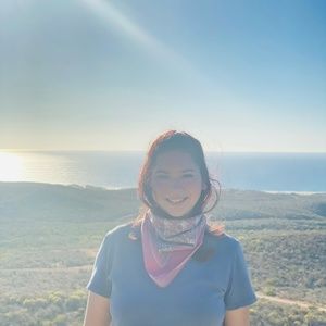 Meet your Posher, Esmeralda